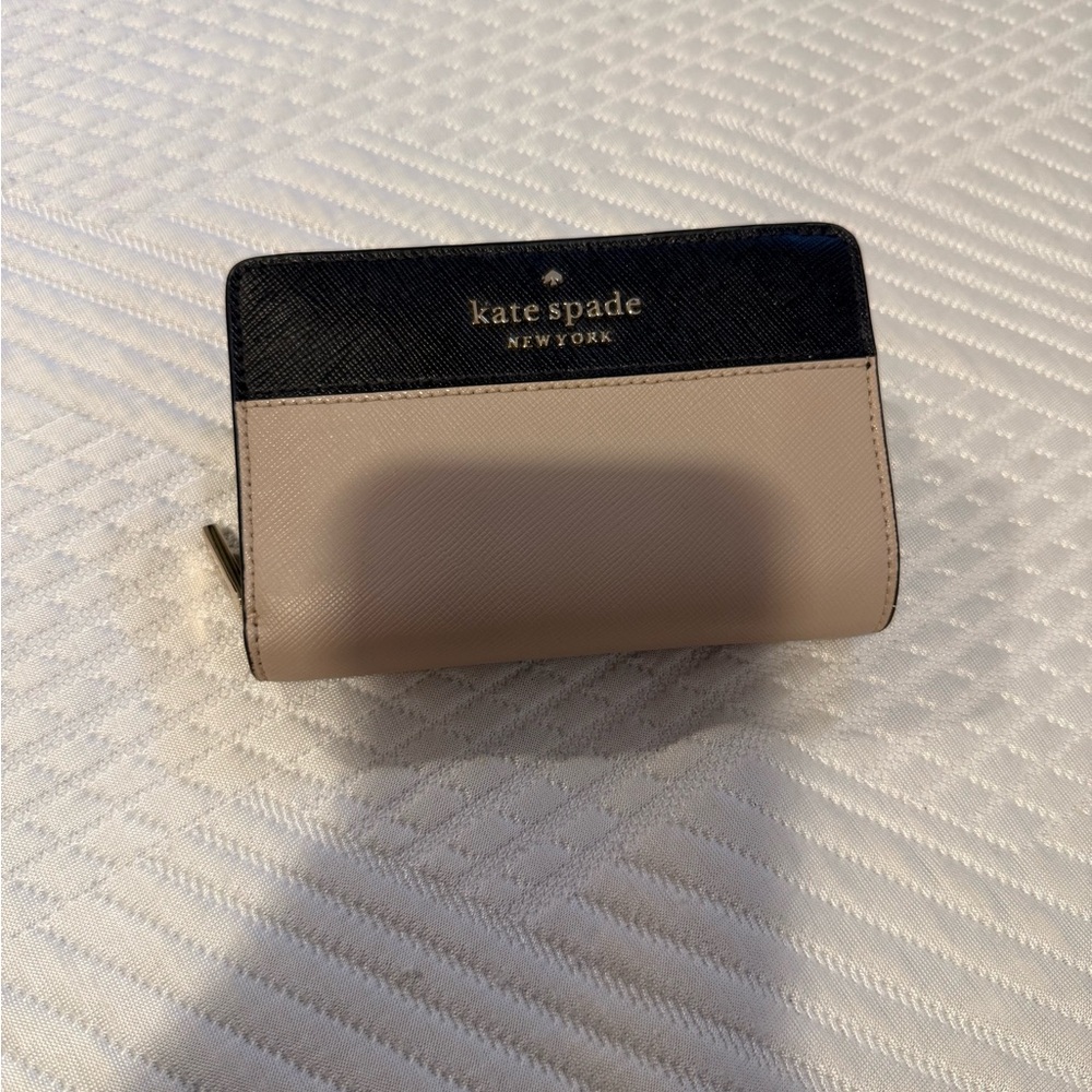 Kate Spade Black and Tan Wallet